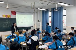 杜兰特谈在字母哥头上扣篮：这就是一个普通的进攻回合